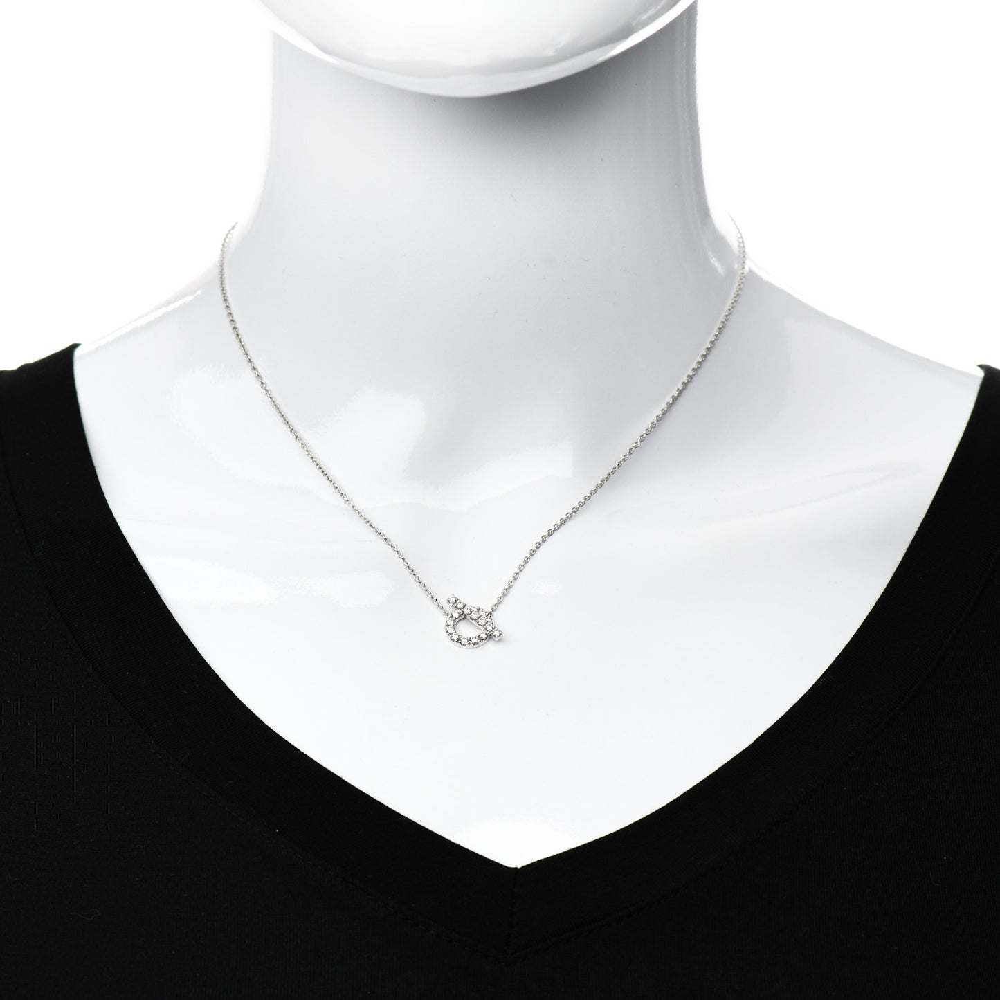 18K White Gold Diamond Finesse Pendant Necklace
