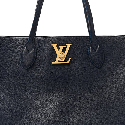 Louis Vuitton Grained Calfskin Lockme Shopper Navy 7 of 9
