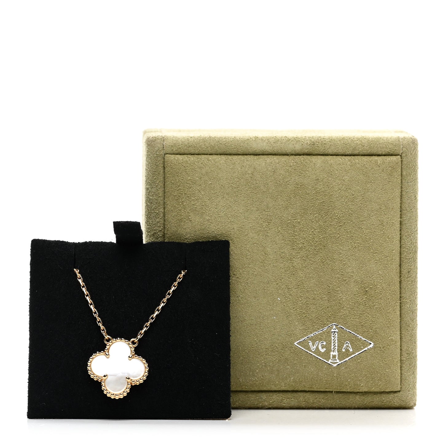 18K Yellow Gold Mother of Pearl Vintage Alhambra Pendant Necklace