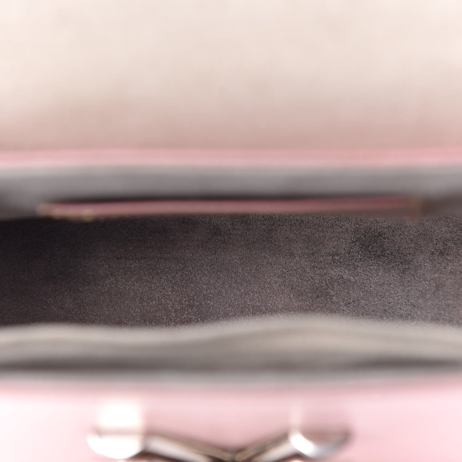 Louis Vuitton Epi Twist Shoulder Bag MM Rose Ballerine 16 of 21