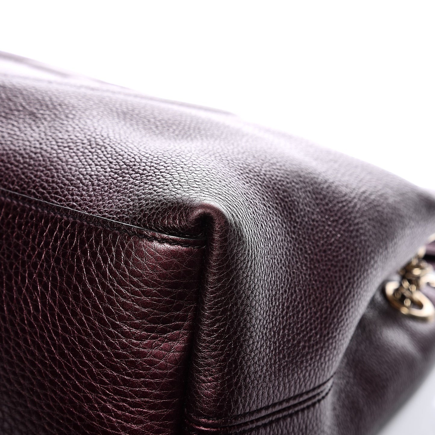 Metallic Cellarius Calfskin Medium Soho Chain Shoulder Bag Classic Burgundy