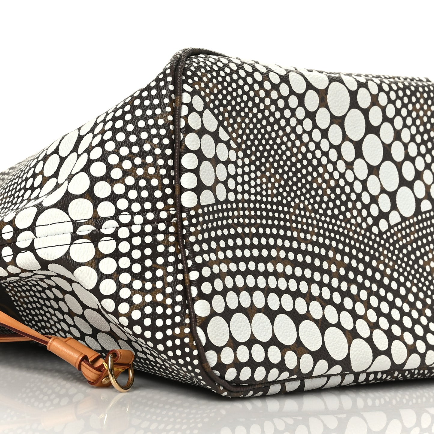 Monogram Kusama Waves Neverfull MM White