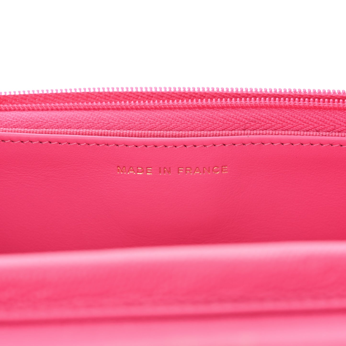 Caviar Quilted Wallet on Chain WOC Pink