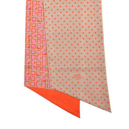 Hermes Silk Lettres Et Pois Maxi Twilly 2 of 4