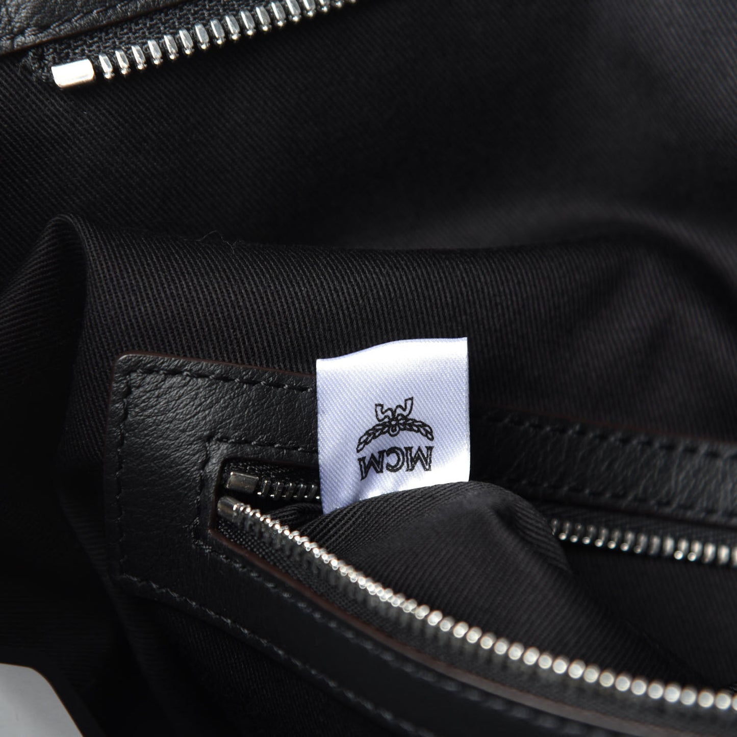 Calfskin Ottomar Large Klara Hobo Black