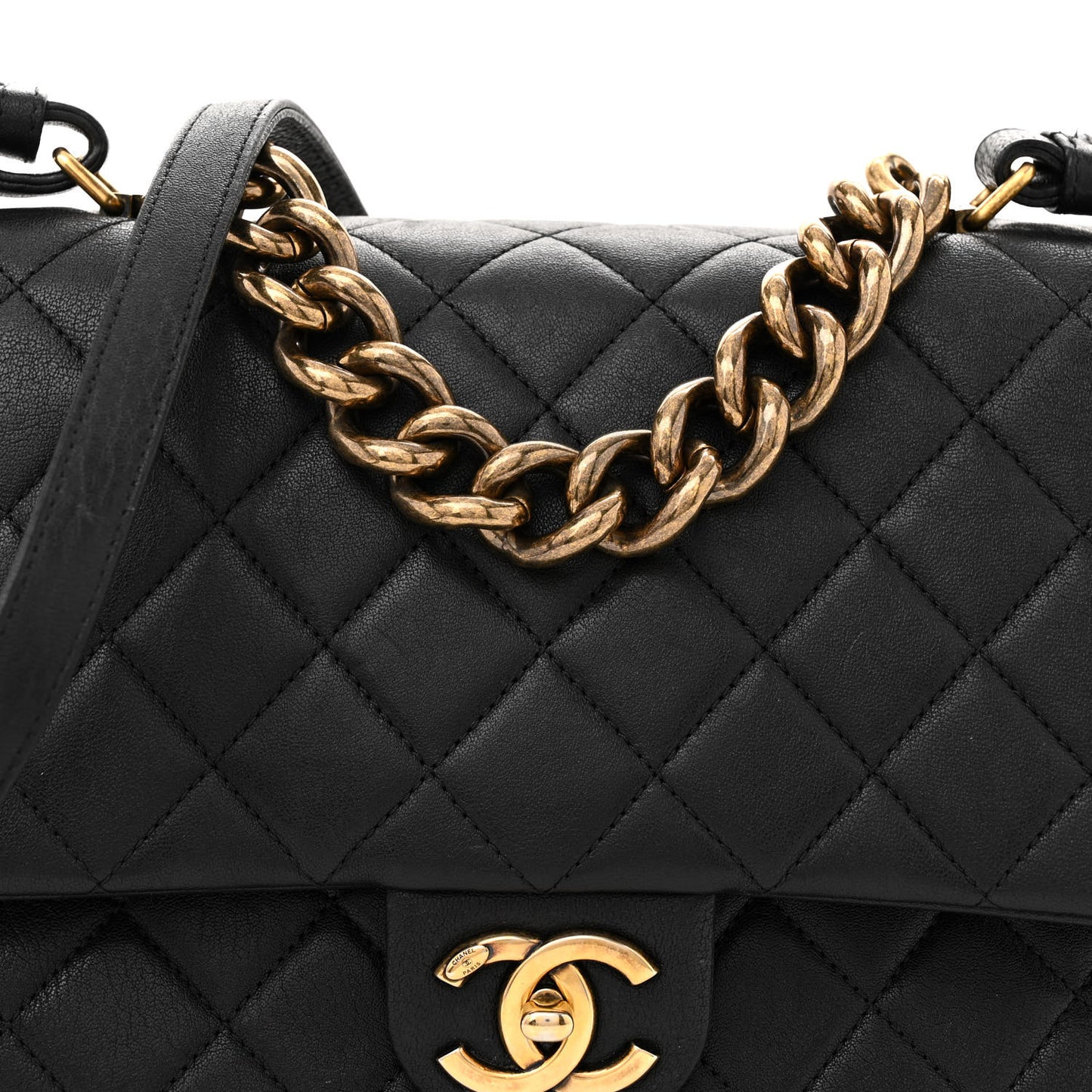 Shiny Sheepskin Quilted Large Trapezio Flap Black