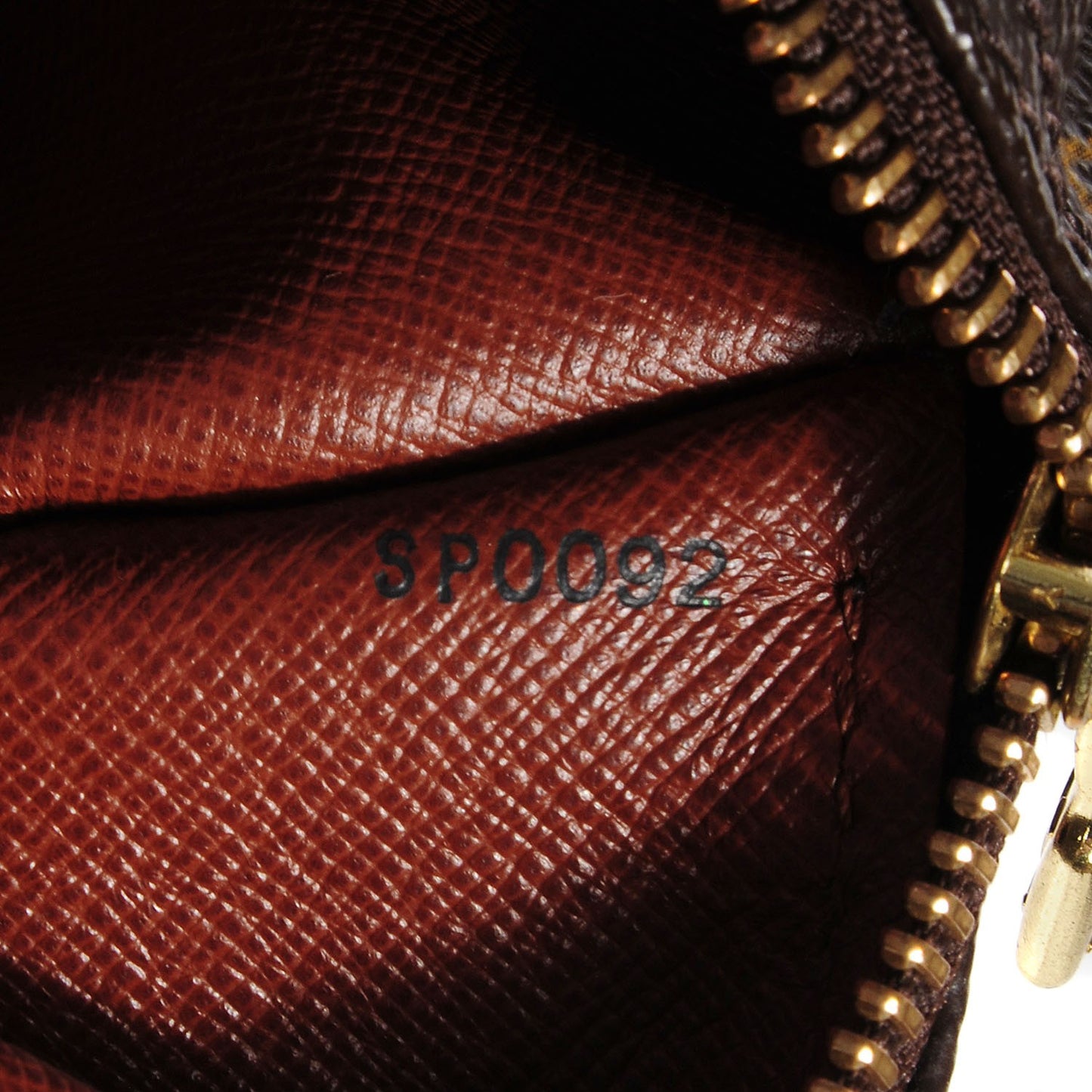Monogram Papillon 26