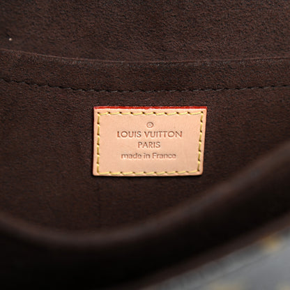 Louis Vuitton Monogram Pochette Metis 6 of 17