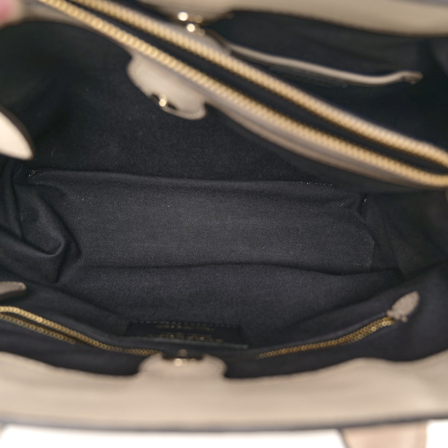 Derby Calfskin House Check Medium Banner Tote Limestone