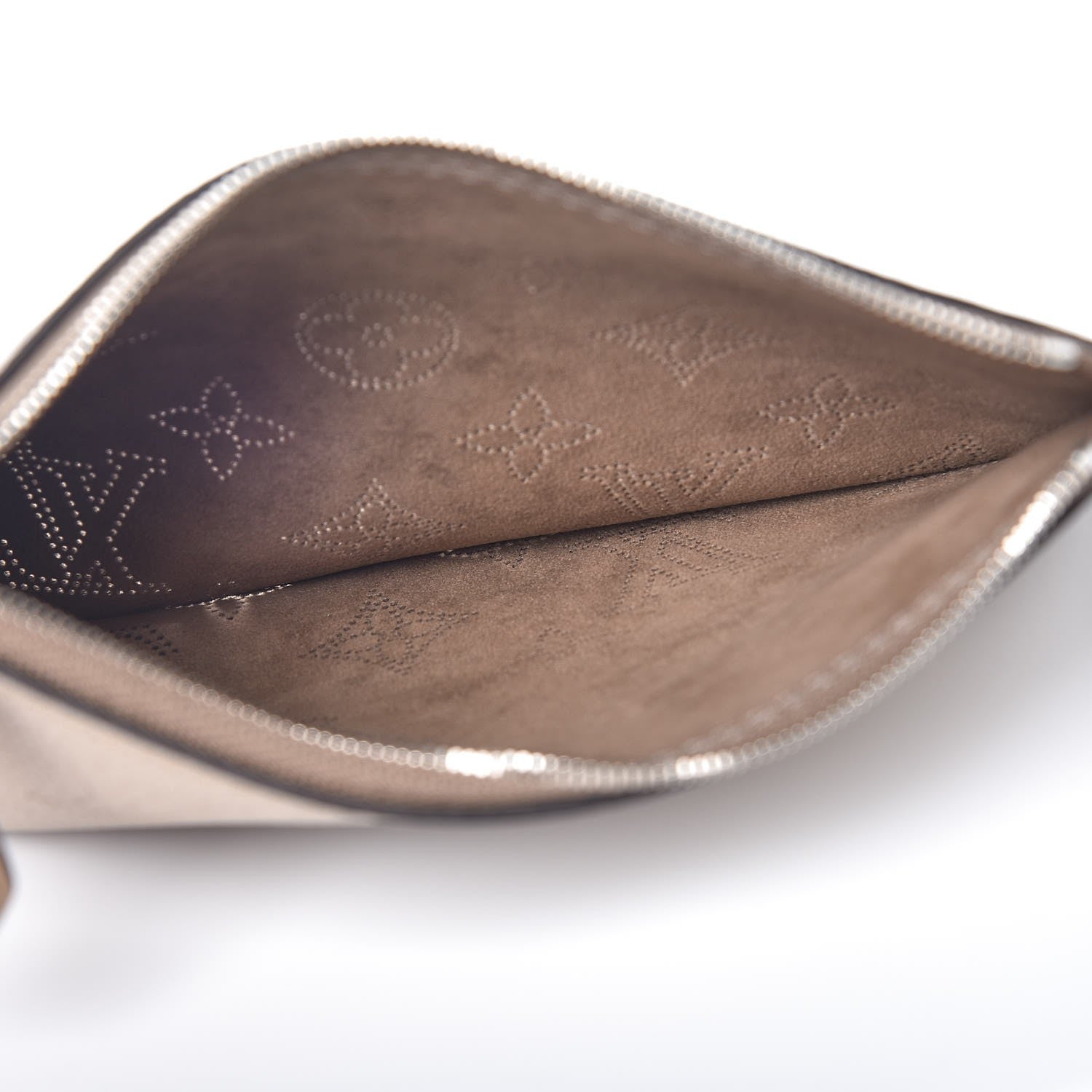 Louis Vuitton Mahina Girolata Zipped Pocket Galet 5 of 5