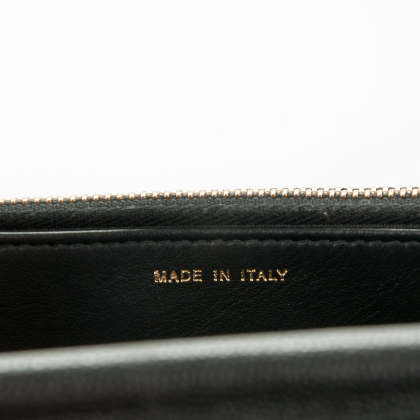 Caviar Quilted Golden Class Wallet On Chain WOC Black