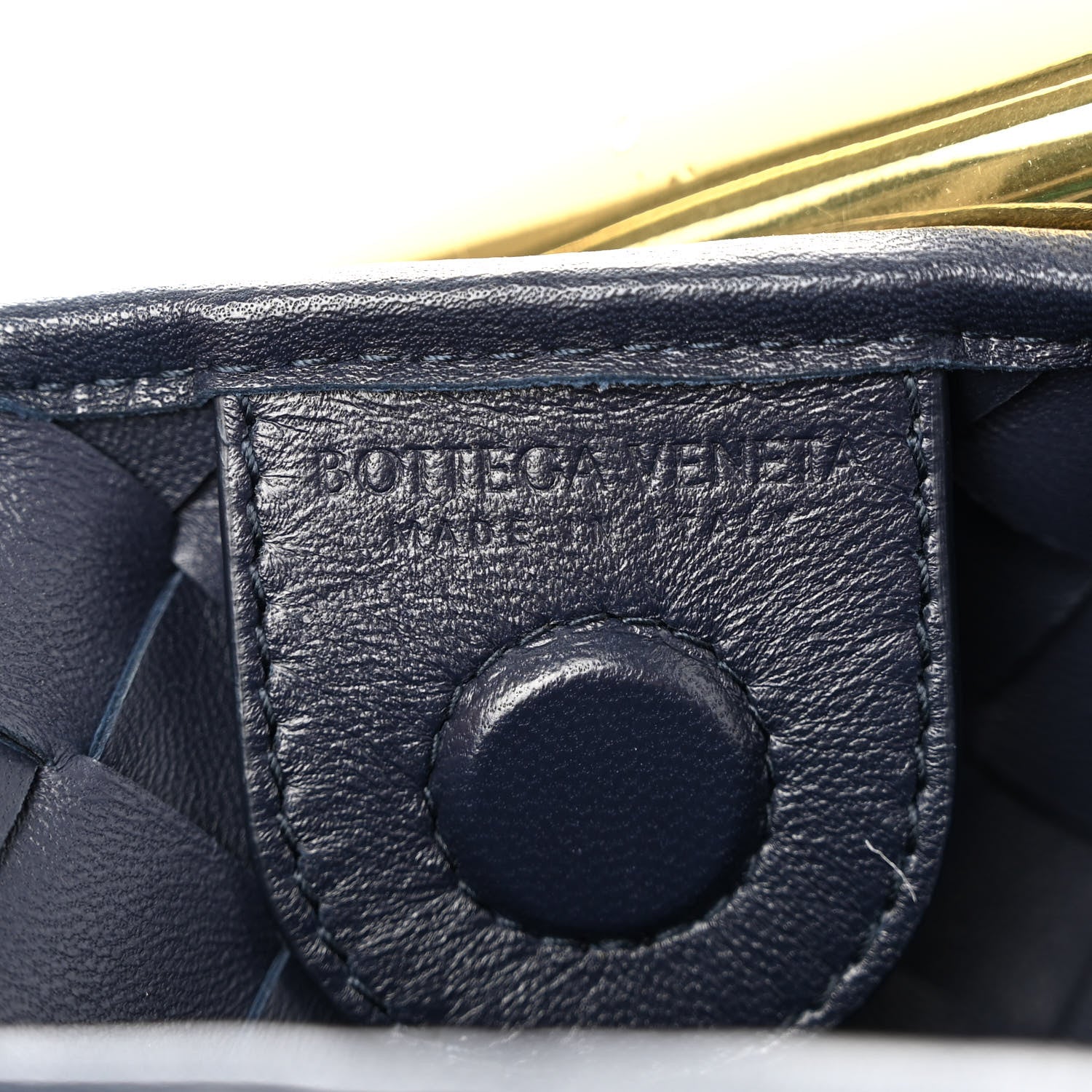 Bottega Veneta Nappa Intrecciato Sardine With Chain Bag Space 6 of 9