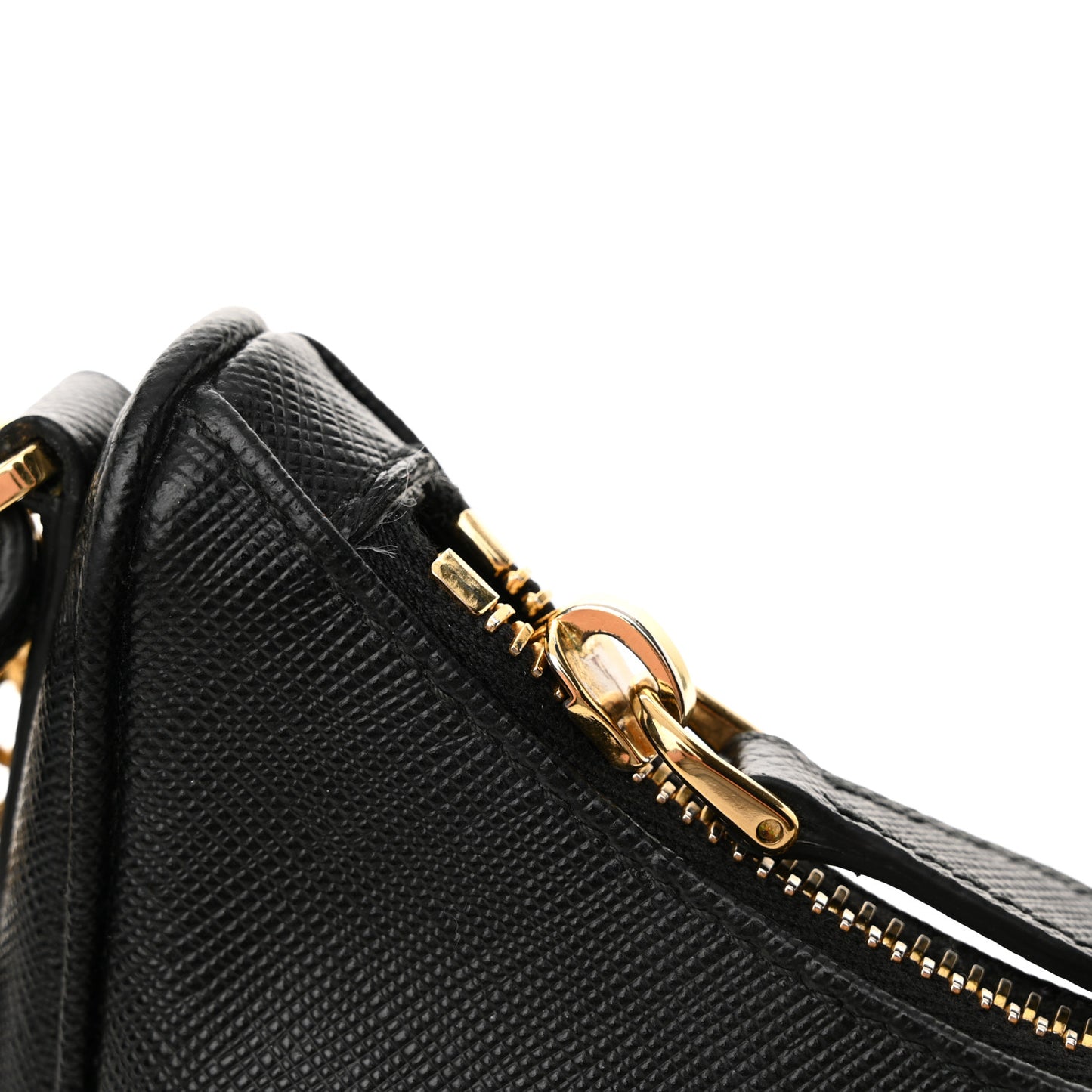Saffiano Lux Re-Edition 2005 Shoulder Bag Black