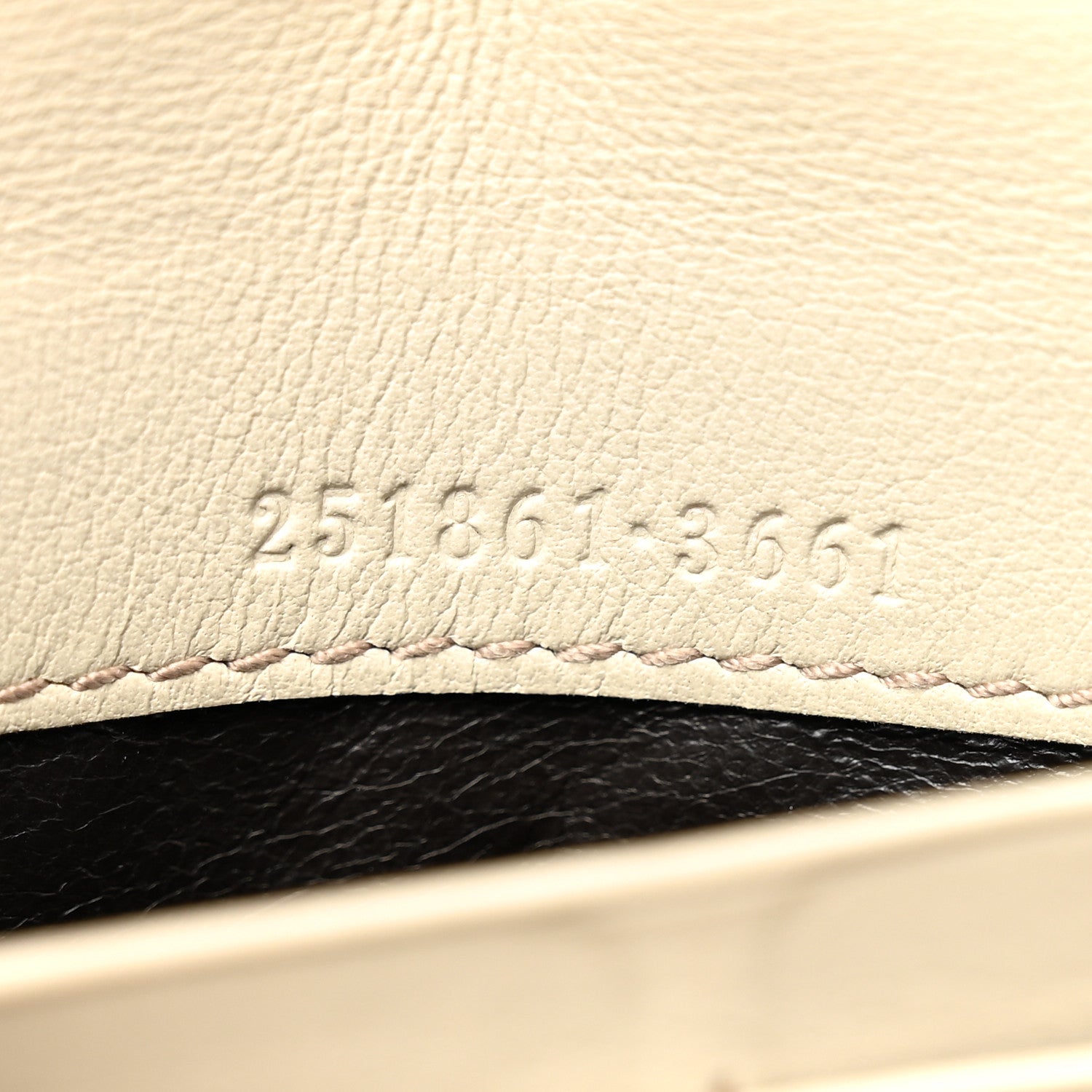 Gucci Shangai Calfskin Lovely Heart Continental Wallet Off White 9 of 10