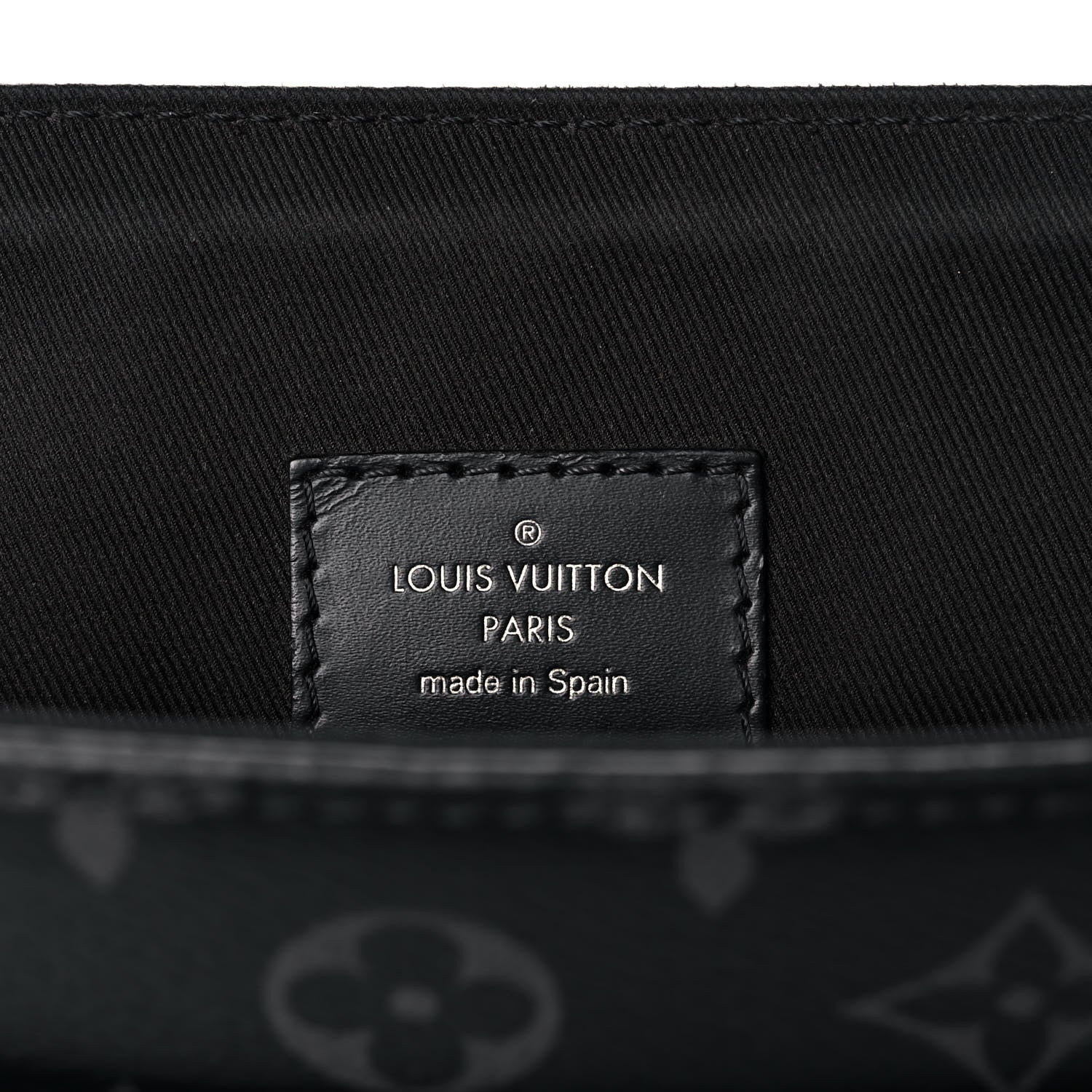 Louis Vuitton Monogram Eclipse District MM 6 of 12