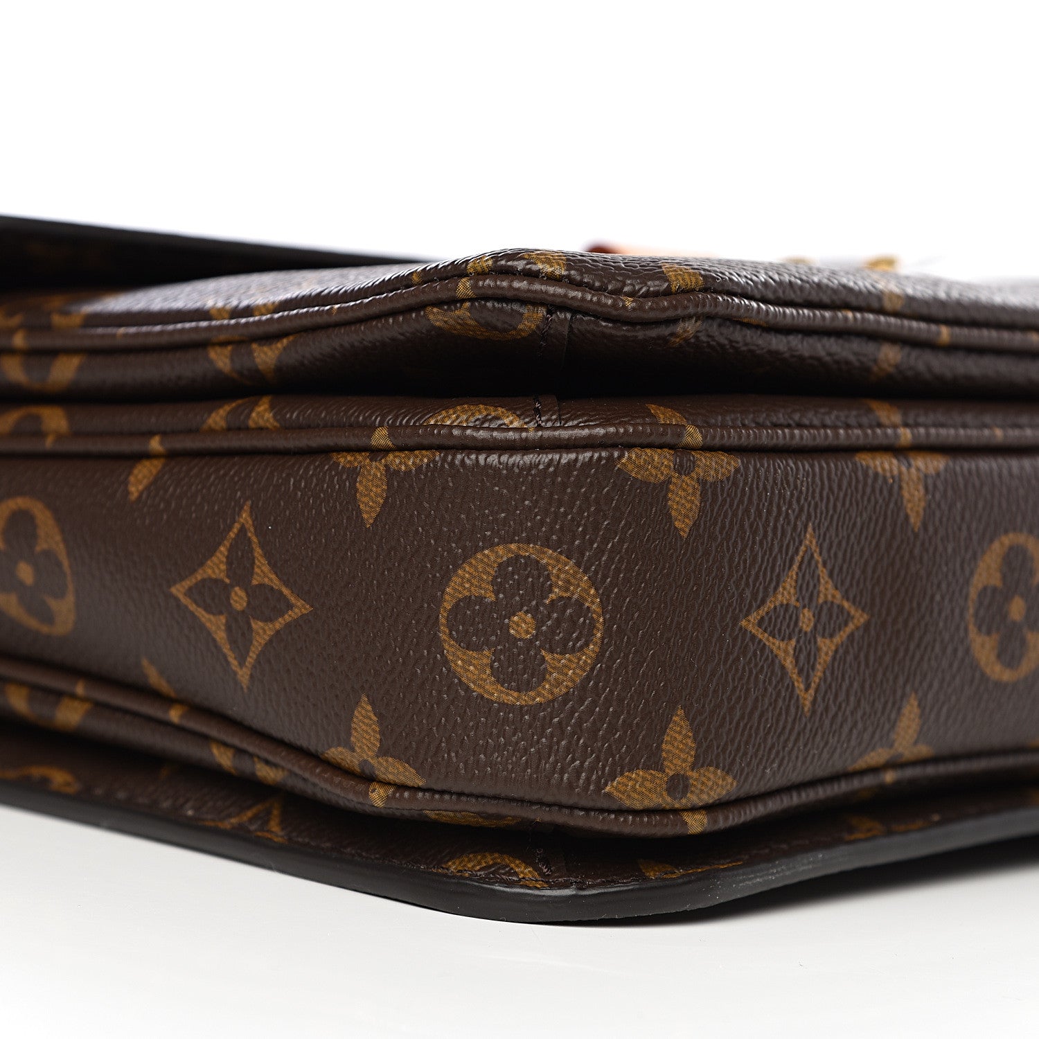 Louis Vuitton Monogram Pochette Metis 6 of 8