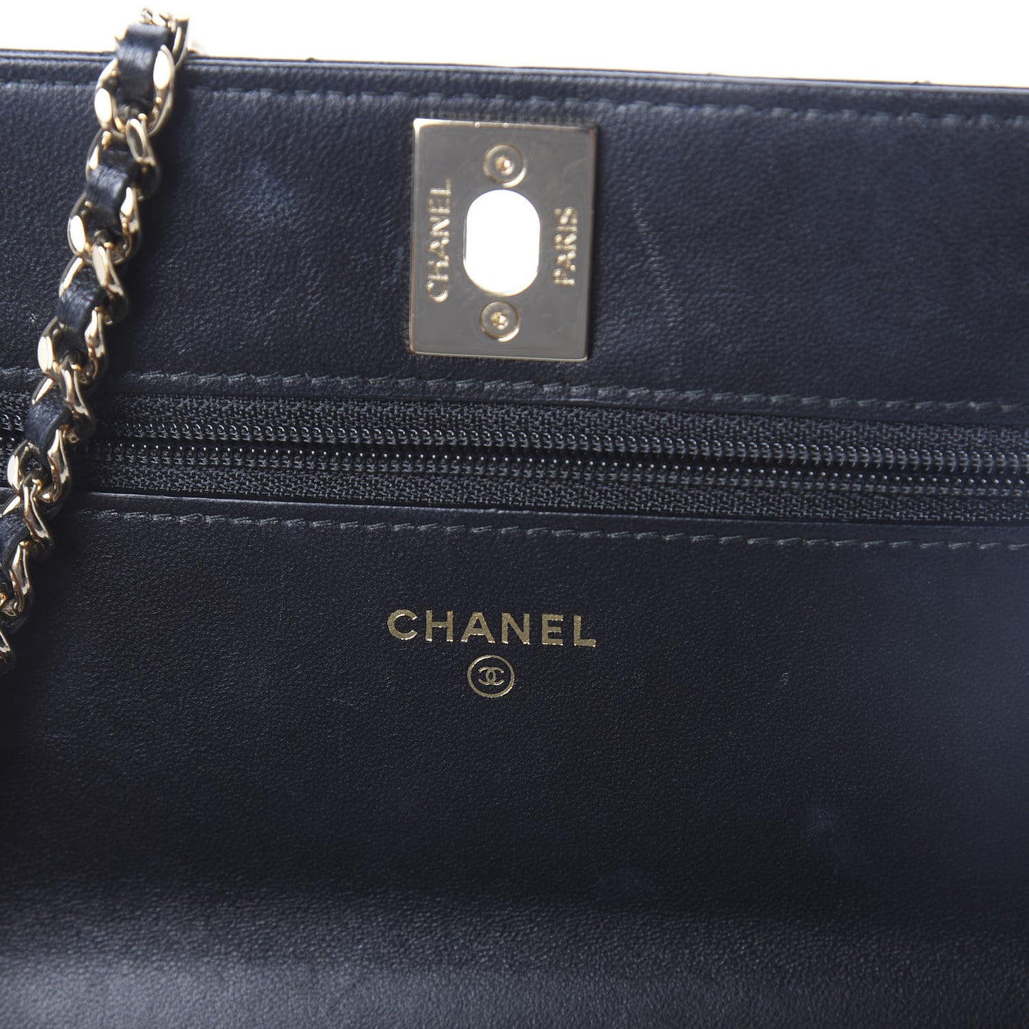 Lambskin Chevron Quilted Tendy CC Wallet On Chain WOC Black