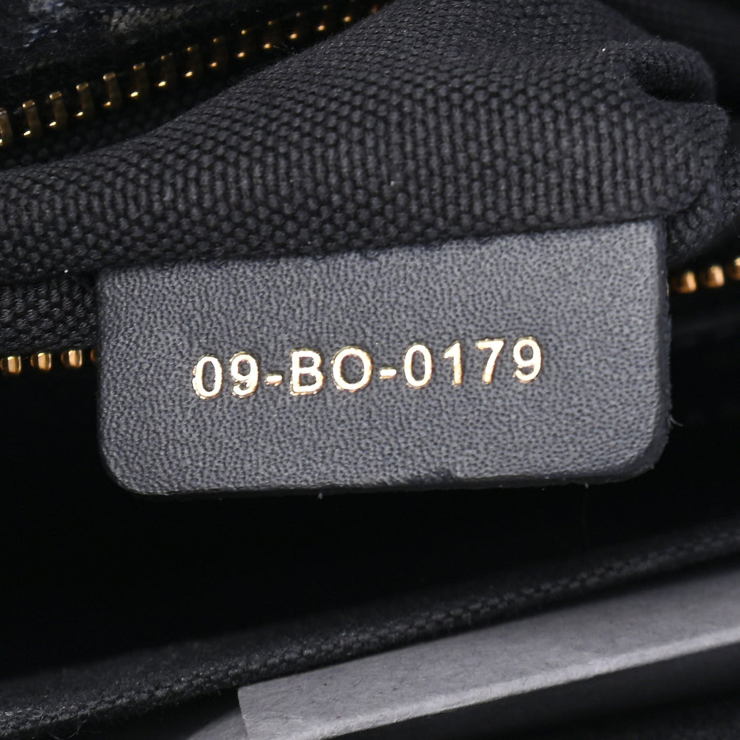 Oblique 30 Montaigne Flap Bag Blue