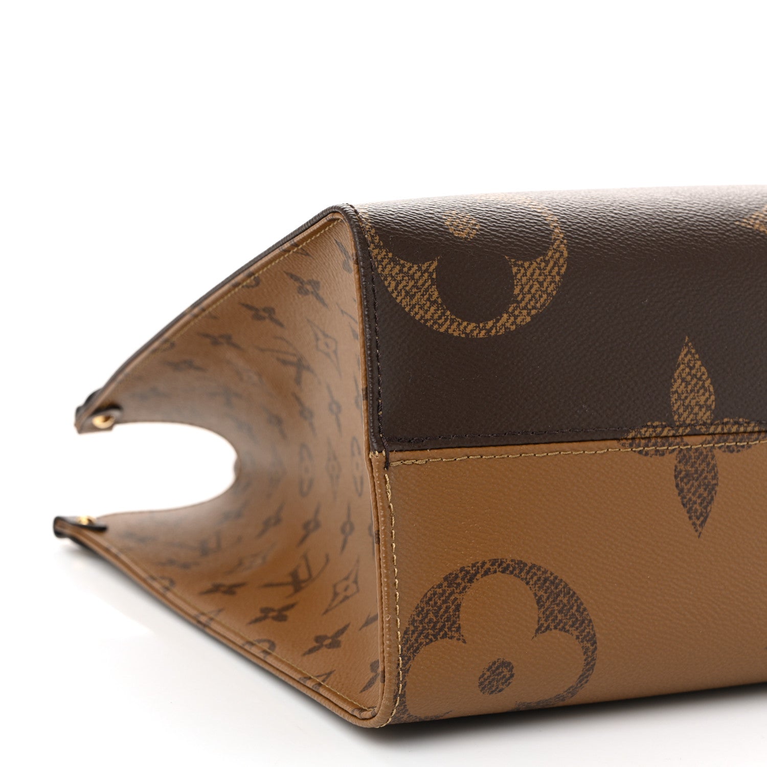 Louis Vuitton Reverse Monogram Giant Onthego MM 8 of 9