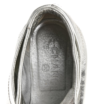 Chanel Metallic Lambskin Patent Cap Toe CC Sneakers 38.5 Silver Black 7 of 12