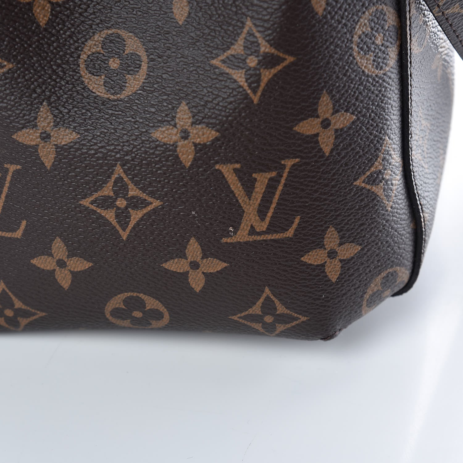 Louis Vuitton Monogram Montaigne GM 9 of 11