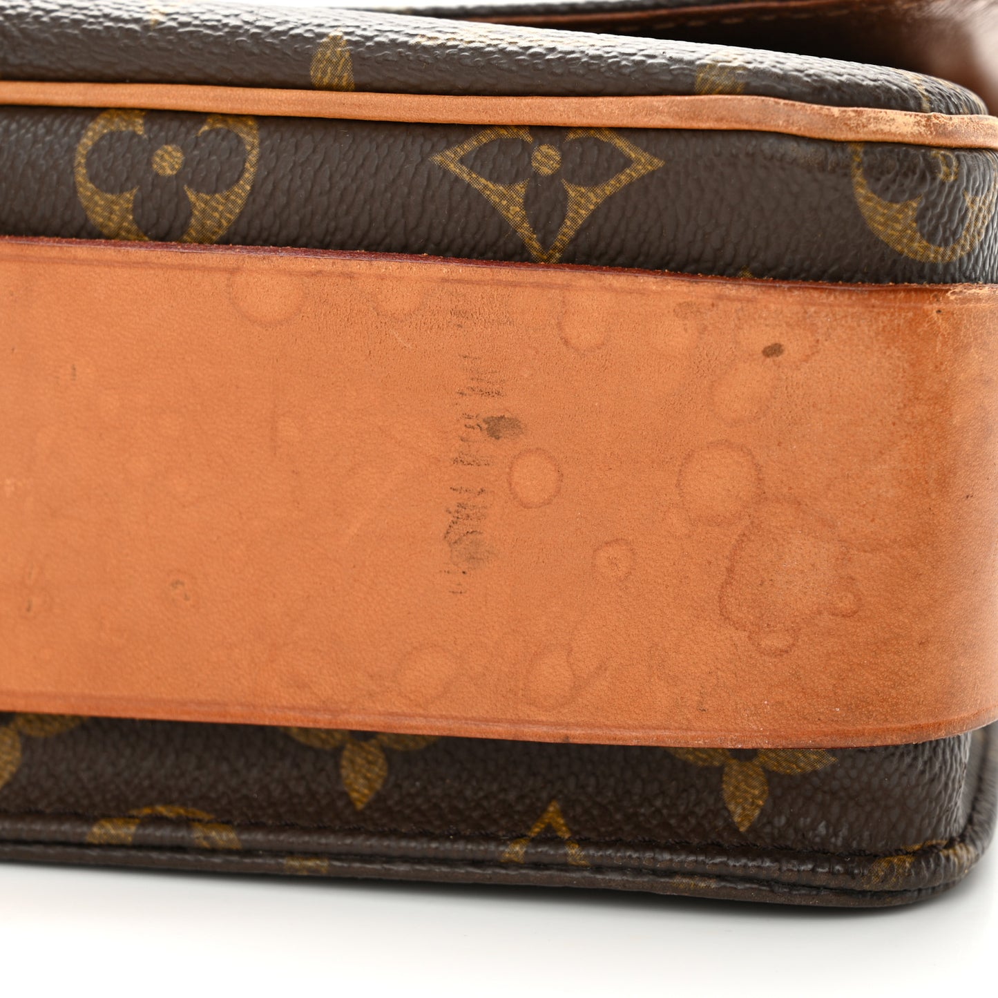 Monogram Cartouchiere 22
