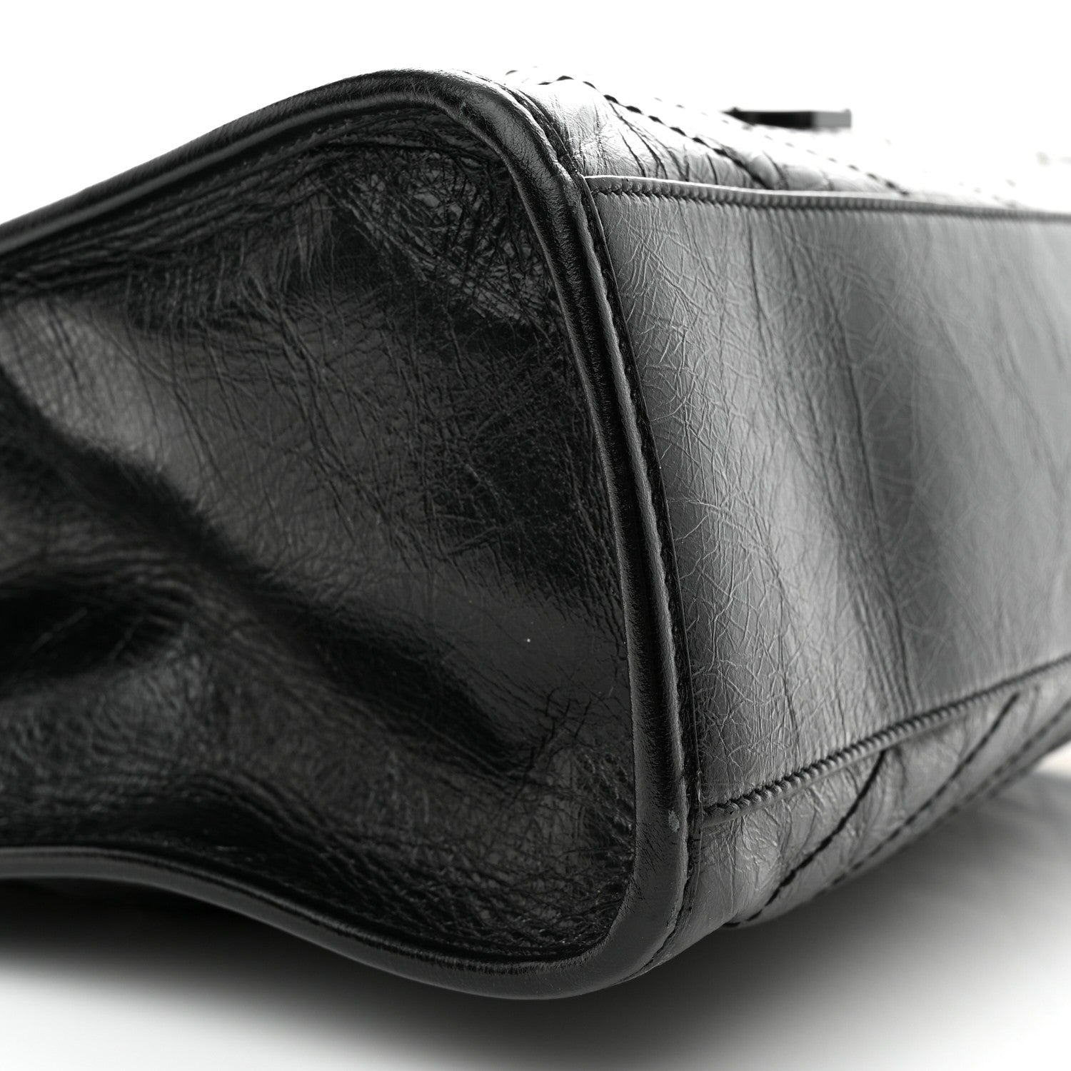 Saint Laurent Crinkled Calfskin Matelasse Monogram Large Niki Shopper Tote Black 9 of 12