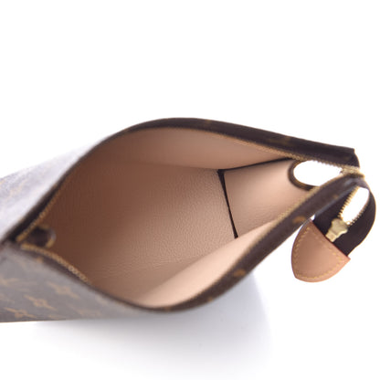 Louis Vuitton Monogram Toiletry Pouch 19 5 of 9