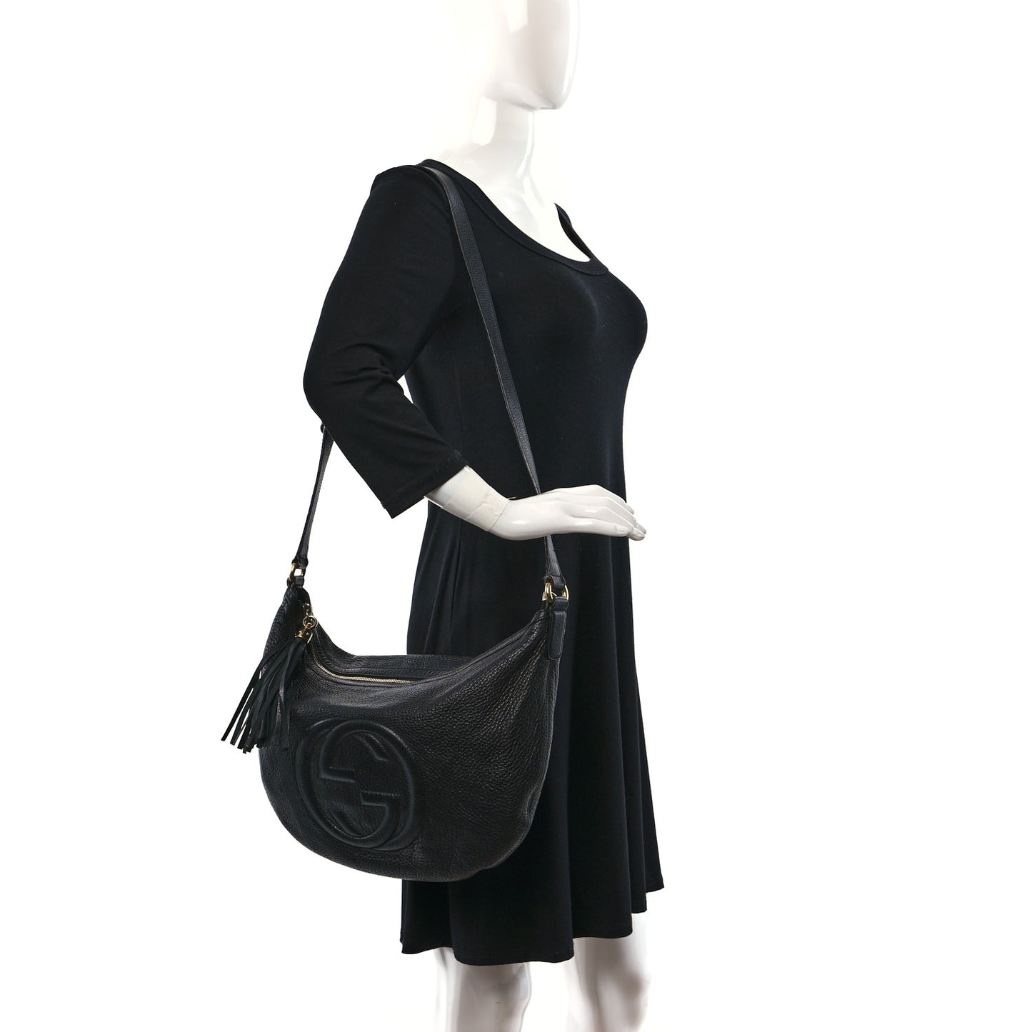 Pebbled Calfskin Medium Soho Hobo Black