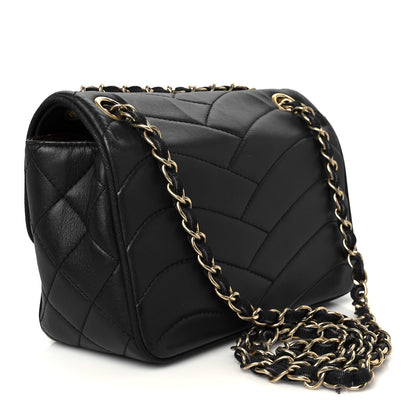 Chanel Lambskin Scallop Quilted Small Pagoda Flap Black 3 of 11