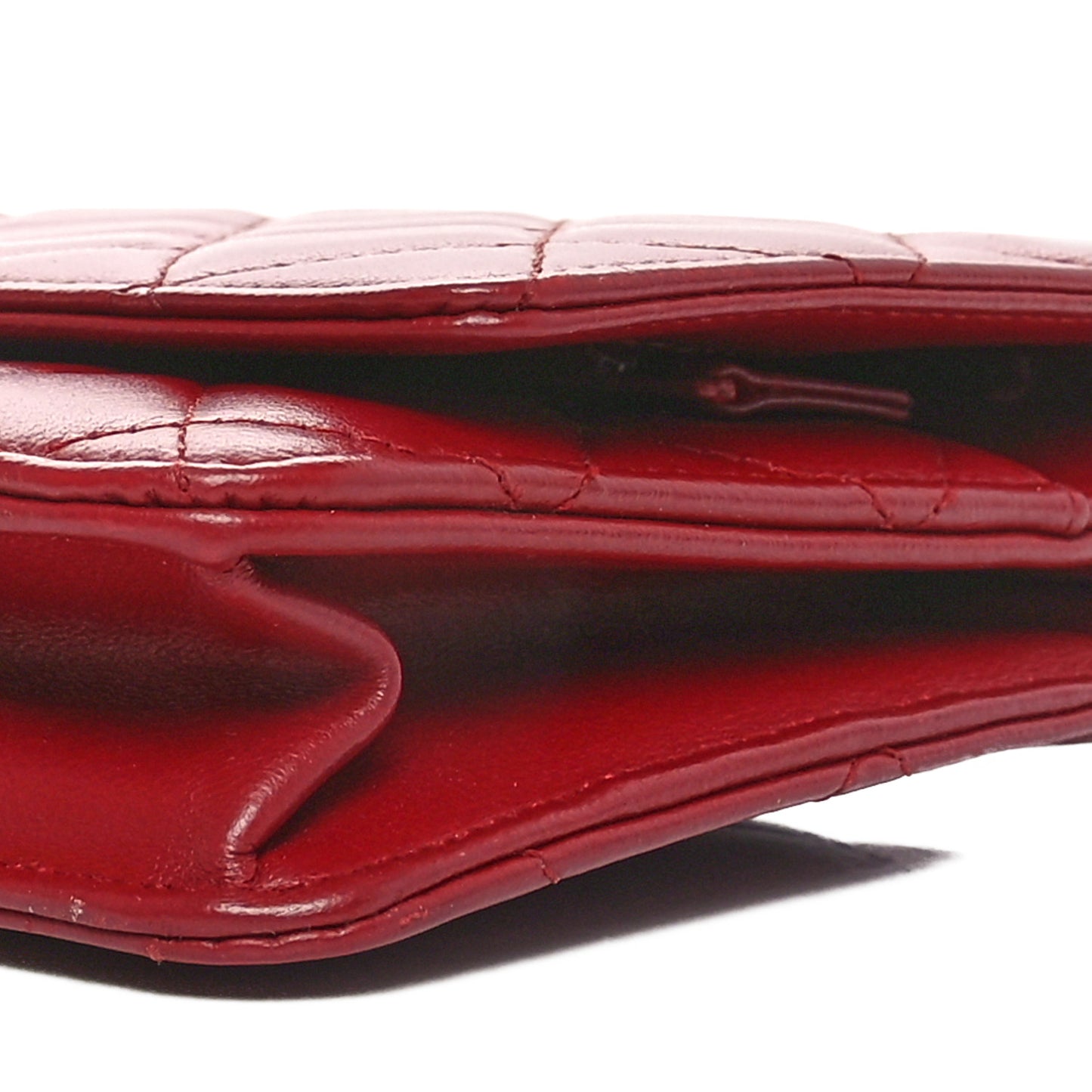 Lambskin Quilted Wallet On Chain WOC Red