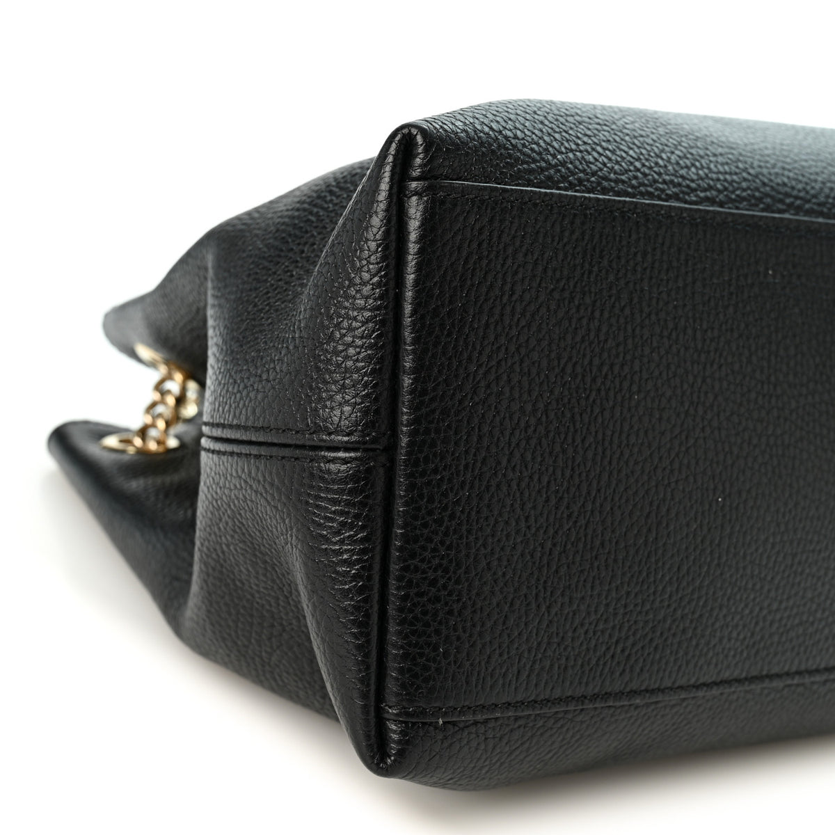 Pebbled Calfskin Medium Soho Chain Shoulder Bag Black