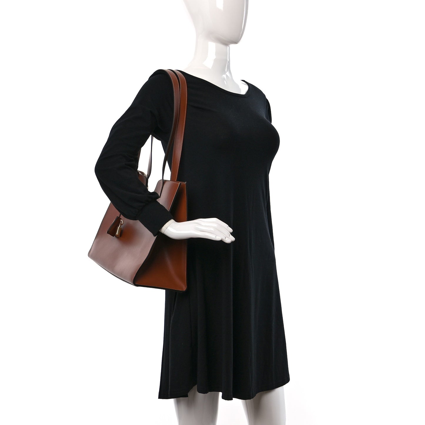 Smooth Calfskin Cabas 16 Bag Tan