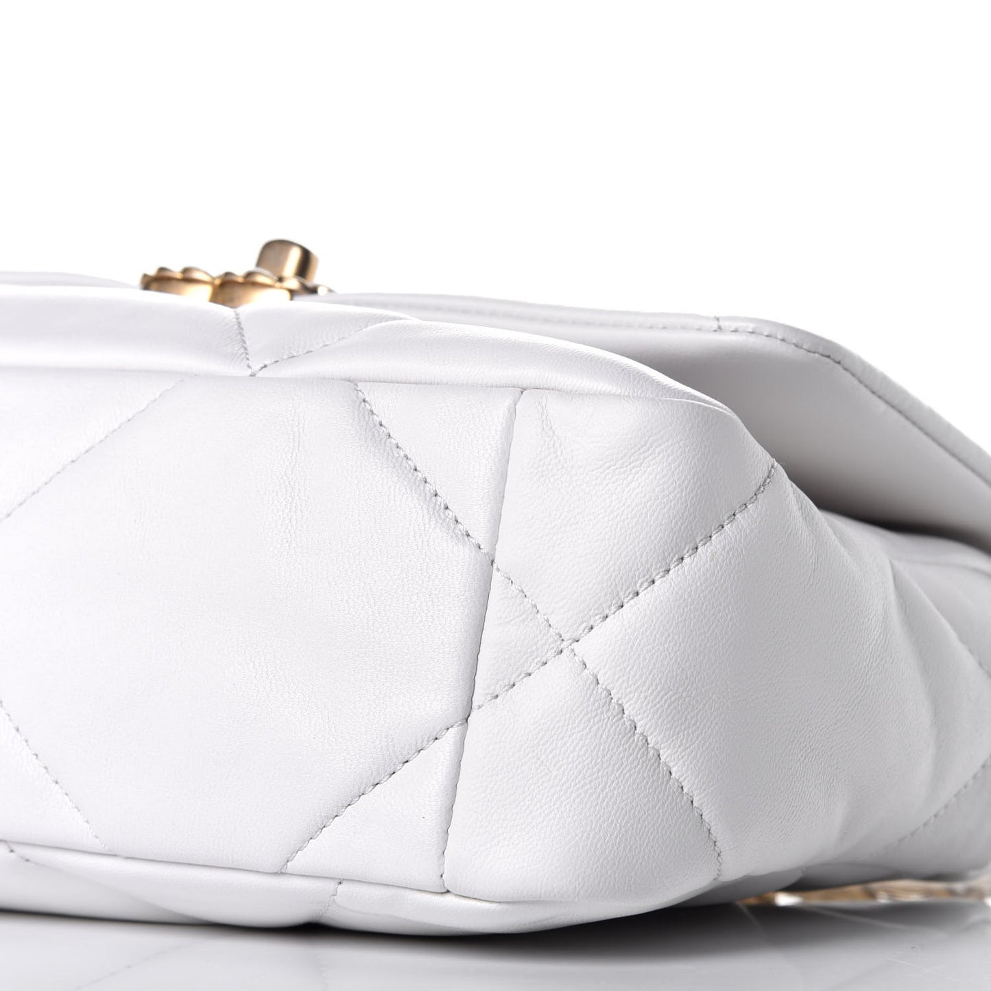 Goatskin Quilted Medium Chanel 19 Flap White