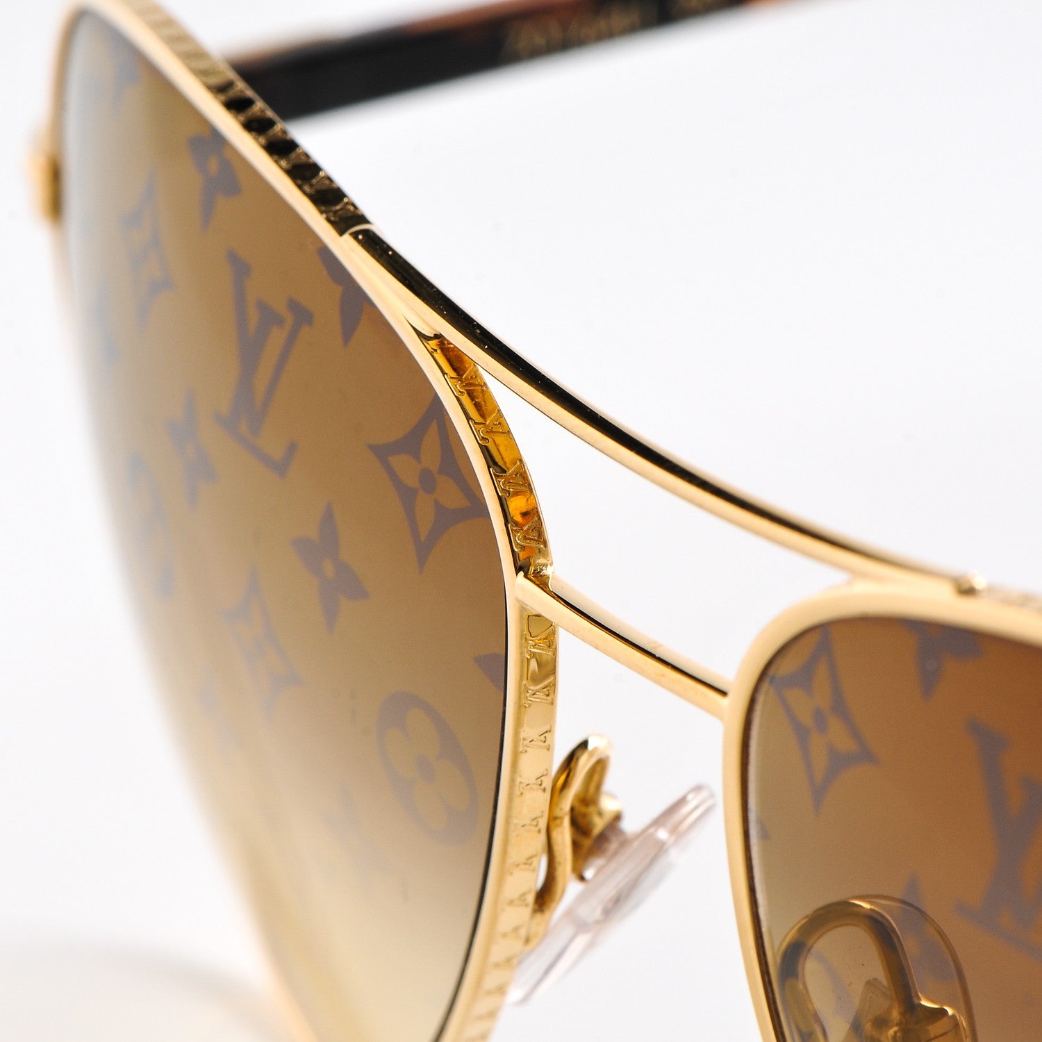 Louis Vuitton Conspiration Pilote Sunglasses Z0164U Gold 12 of 12