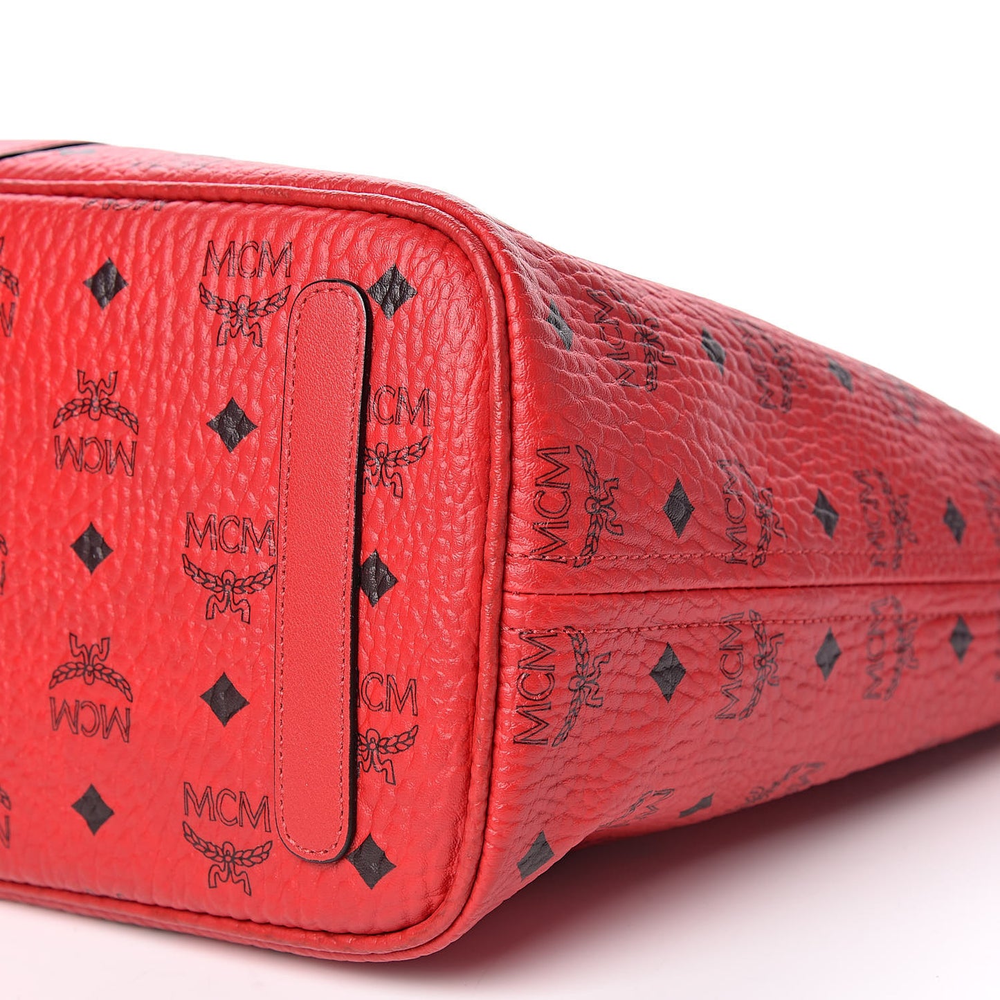 Visetos Medium Liz Reversible Shopper Tote Ruby Red