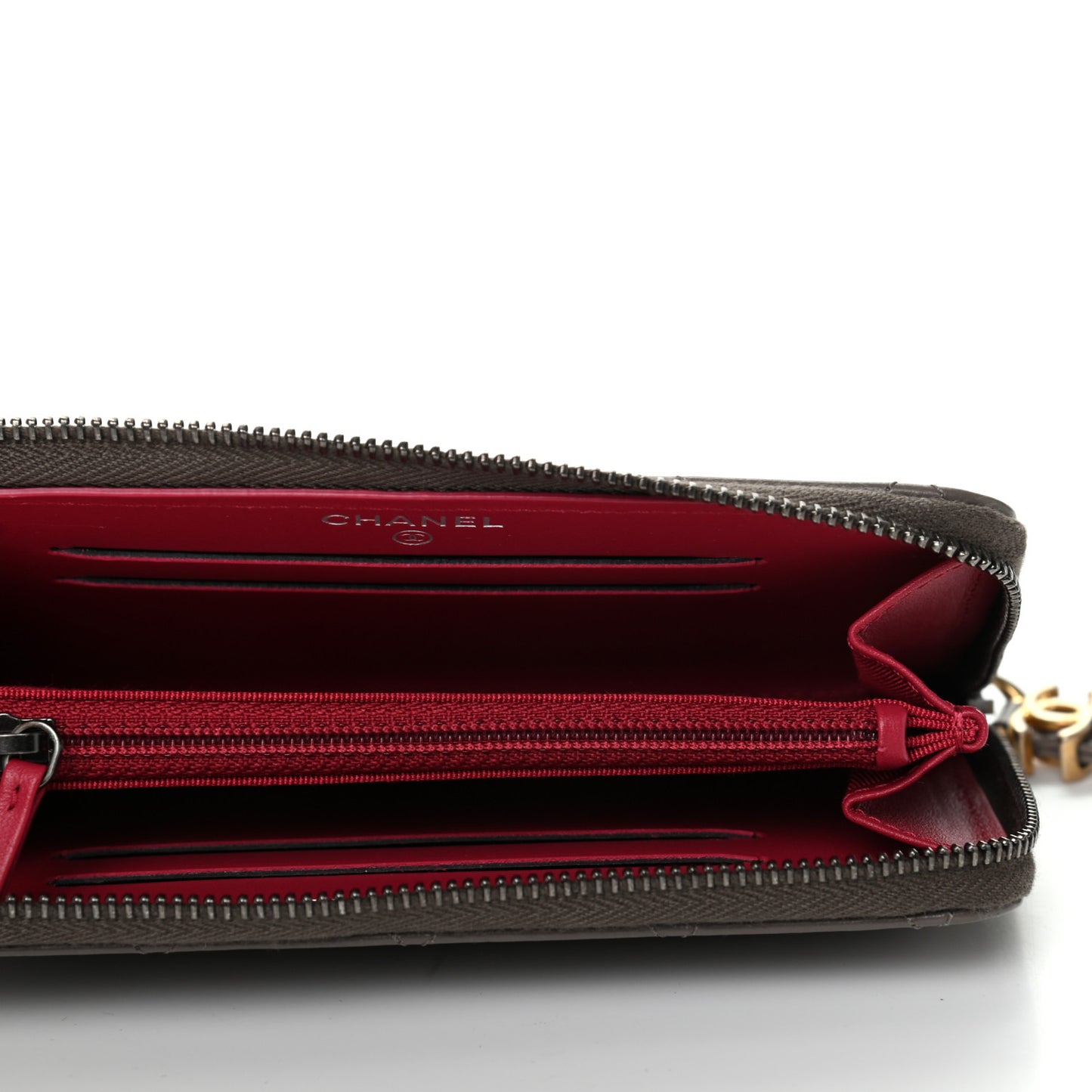 Aged Calfskin Quilted Small Gabrielle Zip Around Wallet Khaki