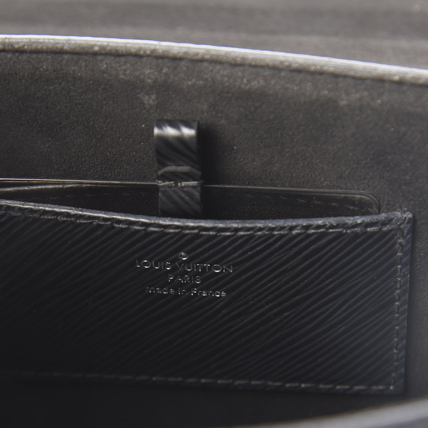 Epi Twist Shoulder Bag MM Black