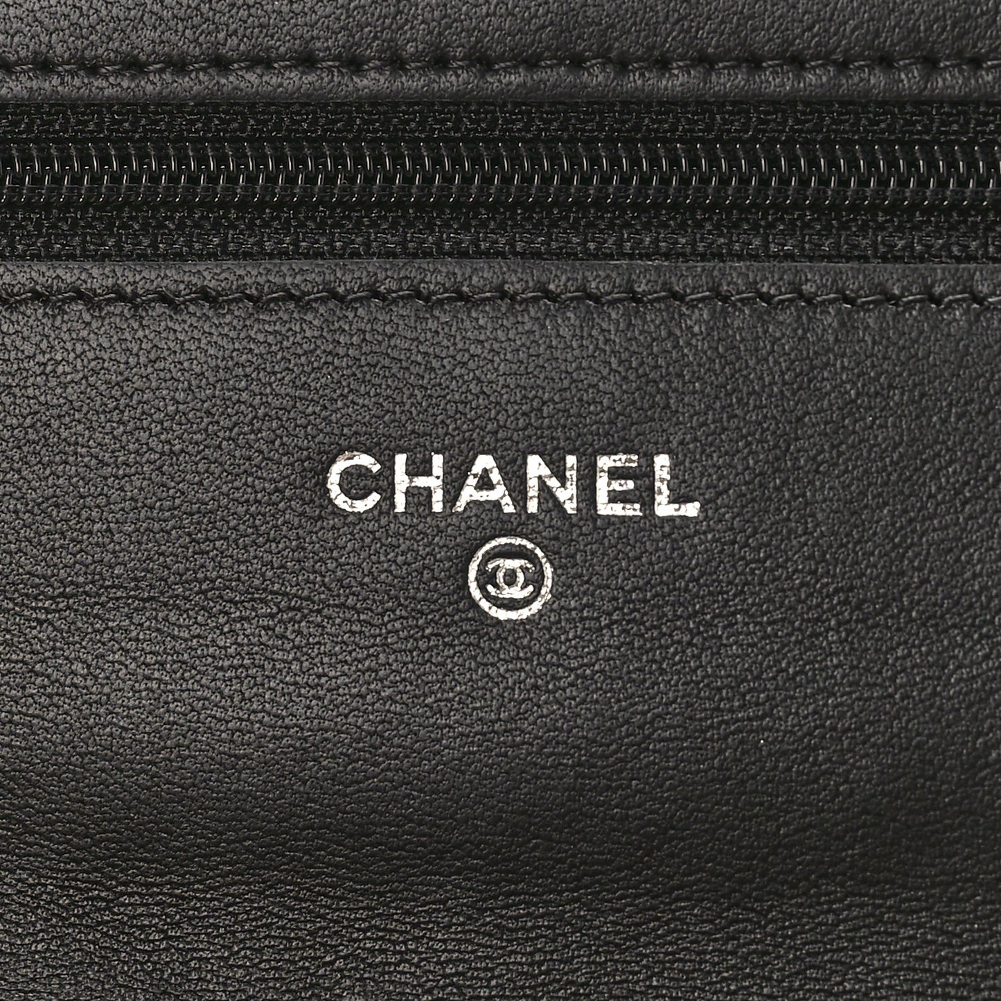 Lambskin Quilted Wallet On Chain WOC Black