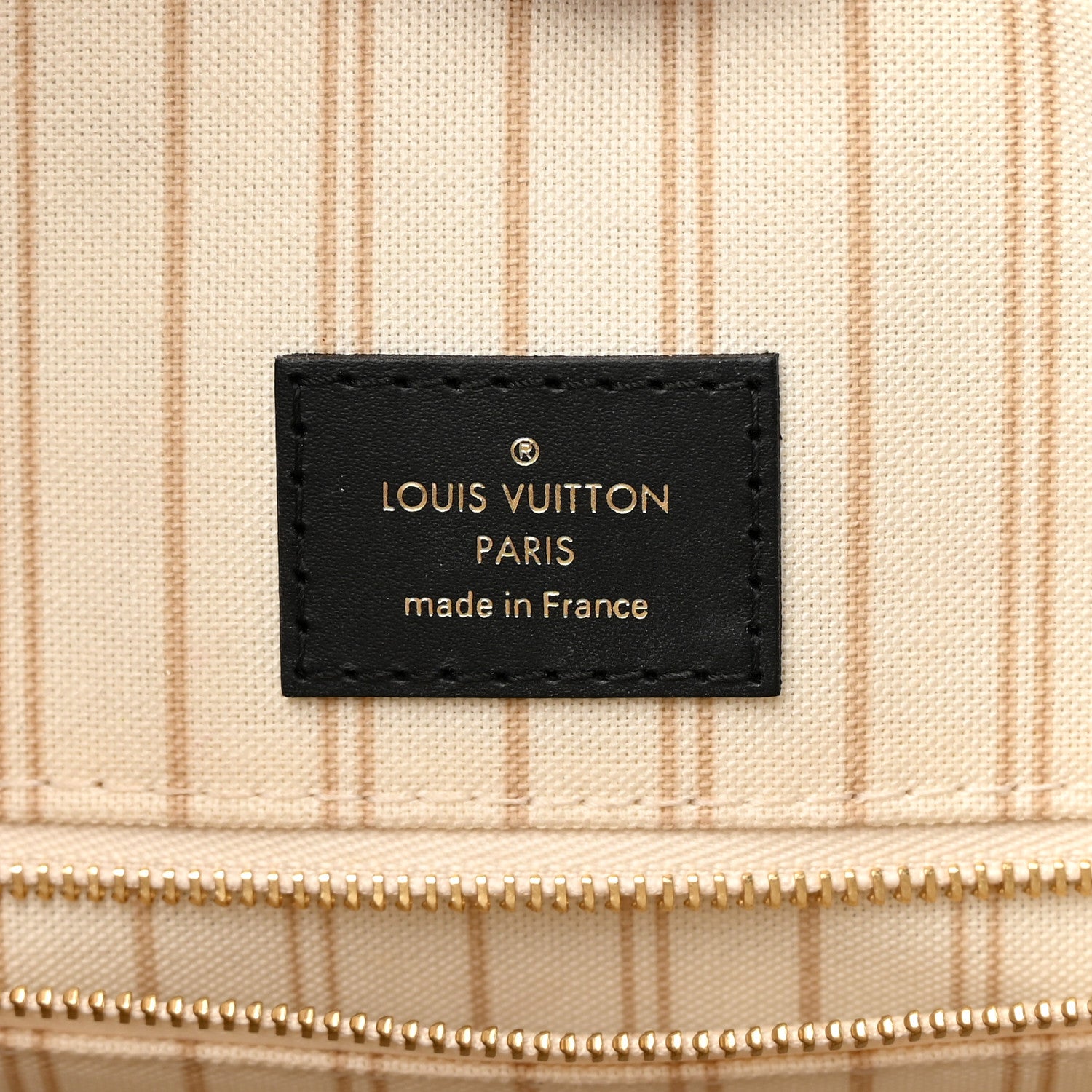 Louis Vuitton Monogram Giant Jungle Onthego GM Ivory 6 of 20