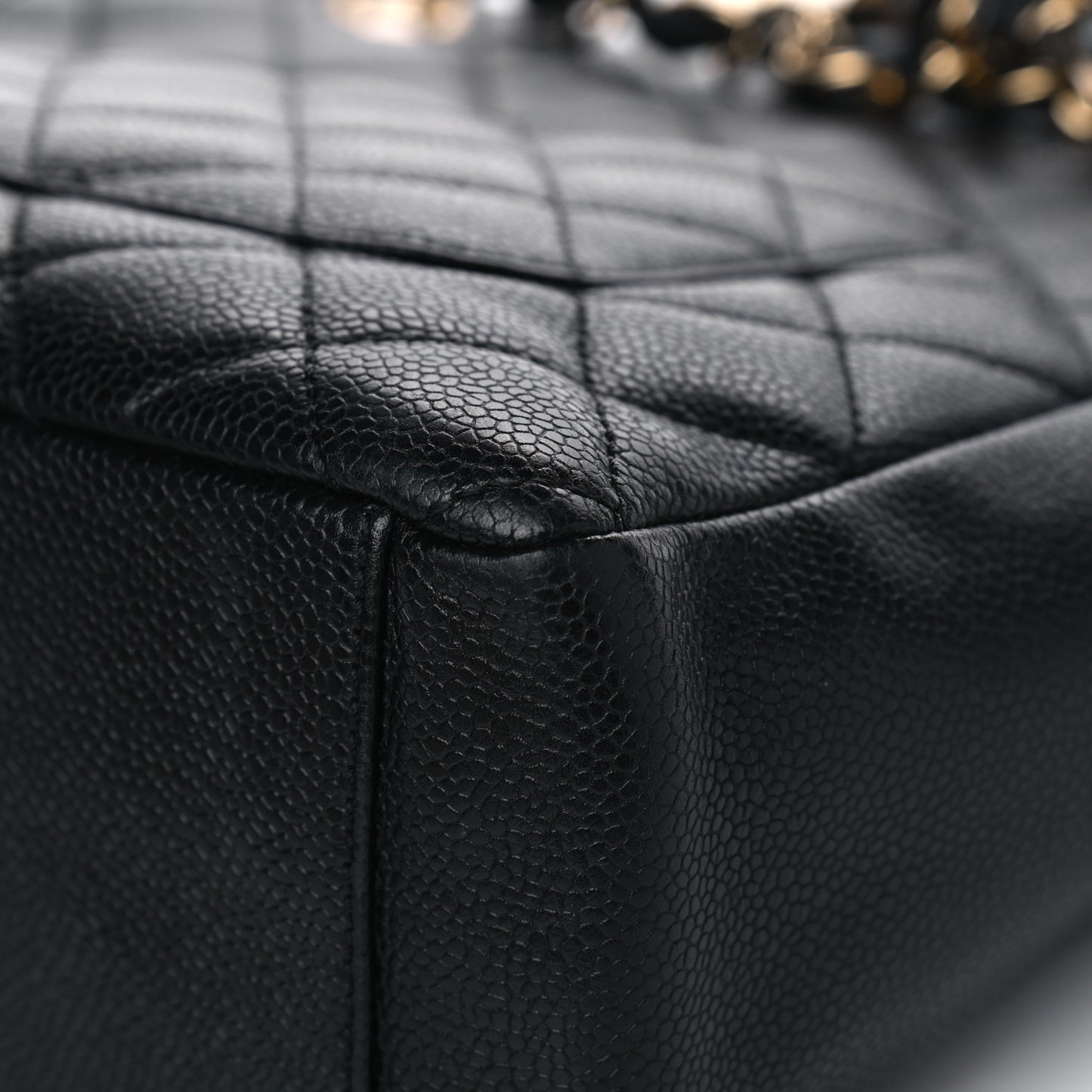 Caviar Quilted Petit Shopping Tote PST Black