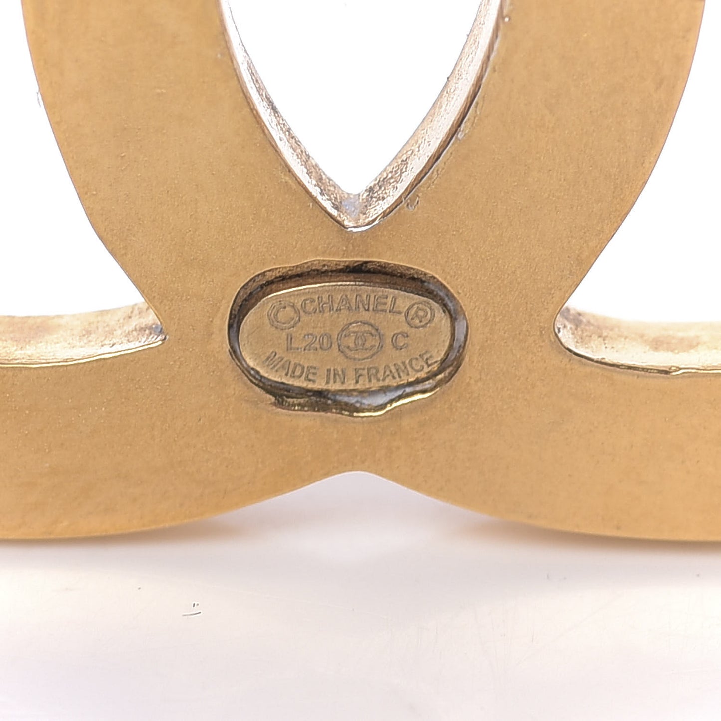 Metal Large CC Brooch Gold