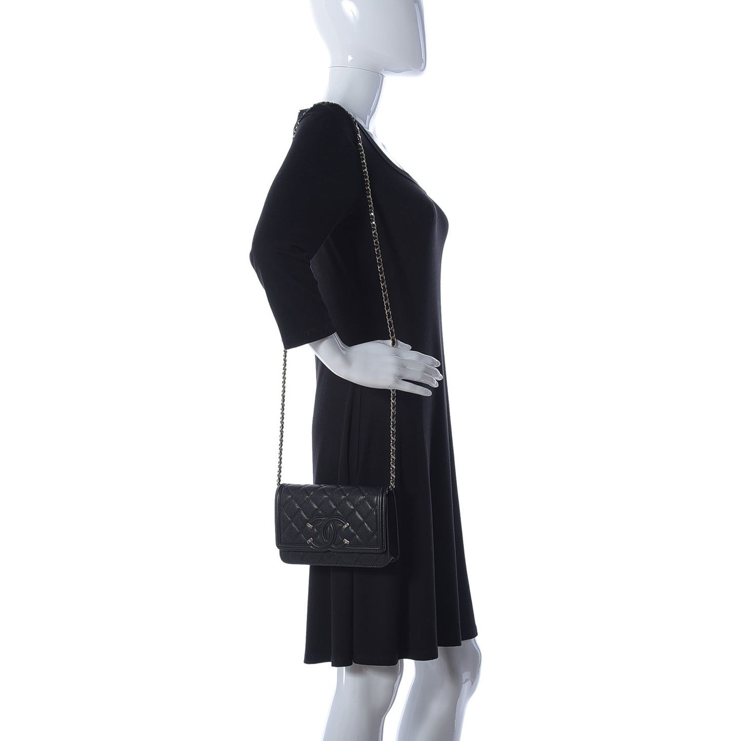 Caviar Quilted CC Filigree Wallet On Chain WOC Black