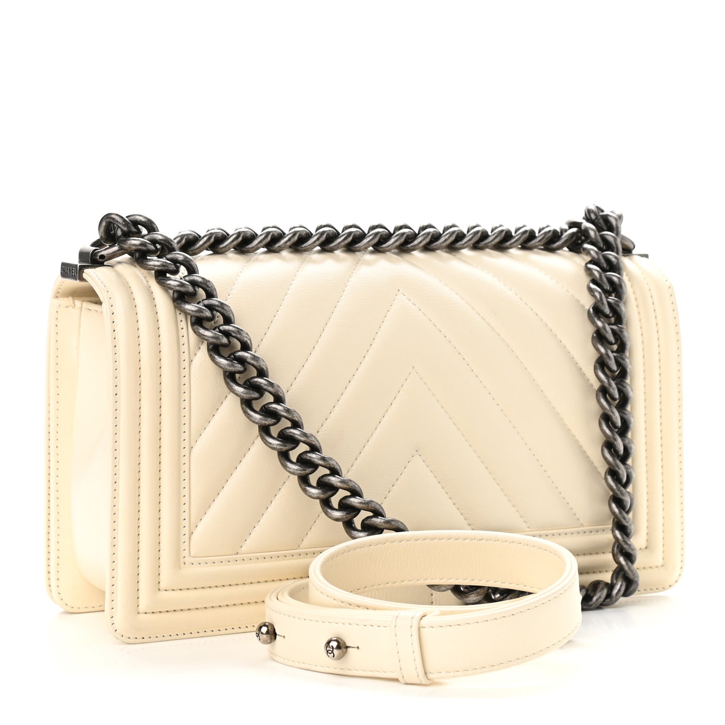 Calfskin Chevron Quilted Medium Boy Flap Ivory