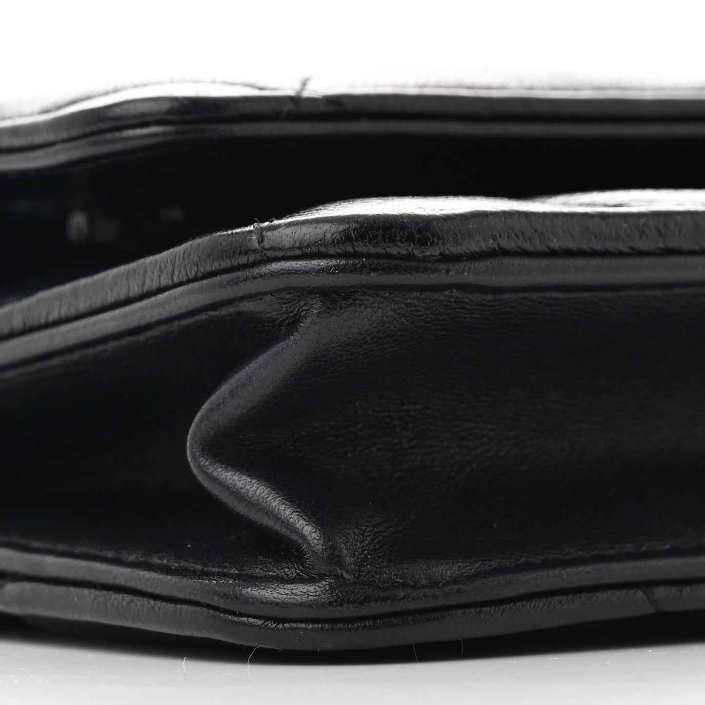 Lambskin Quilted Chanel 19 Wallet On Chain WOC Black