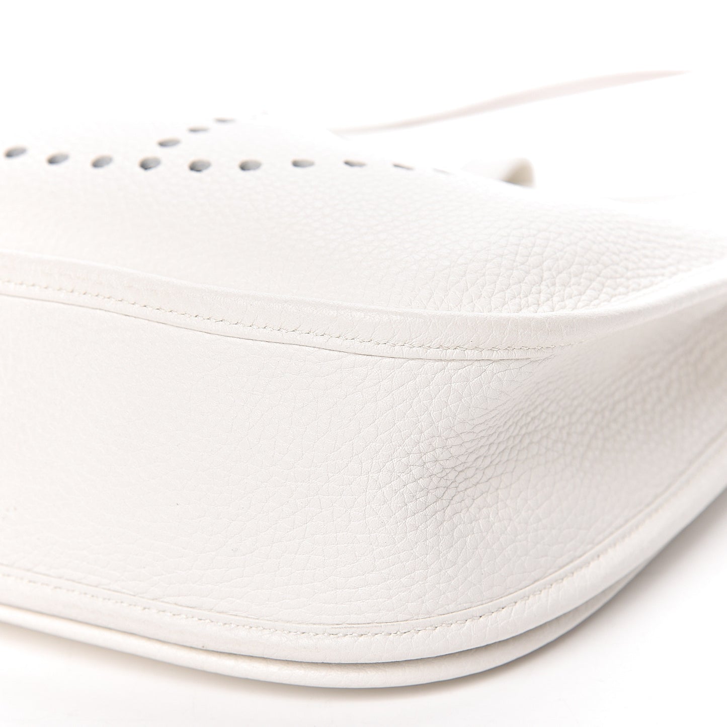 Taurillon Clemence Evelyne III PM White