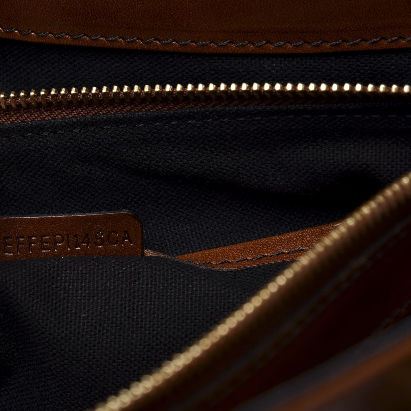 House Check Bridle Calfskin Medium Lynher Tote Dark Tan
