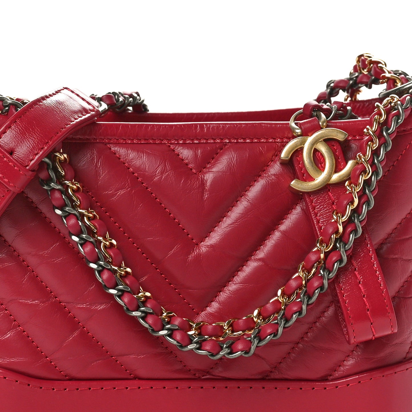 Aged Calfskin Chevron Quilted Small Gabrielle Hobo Red
