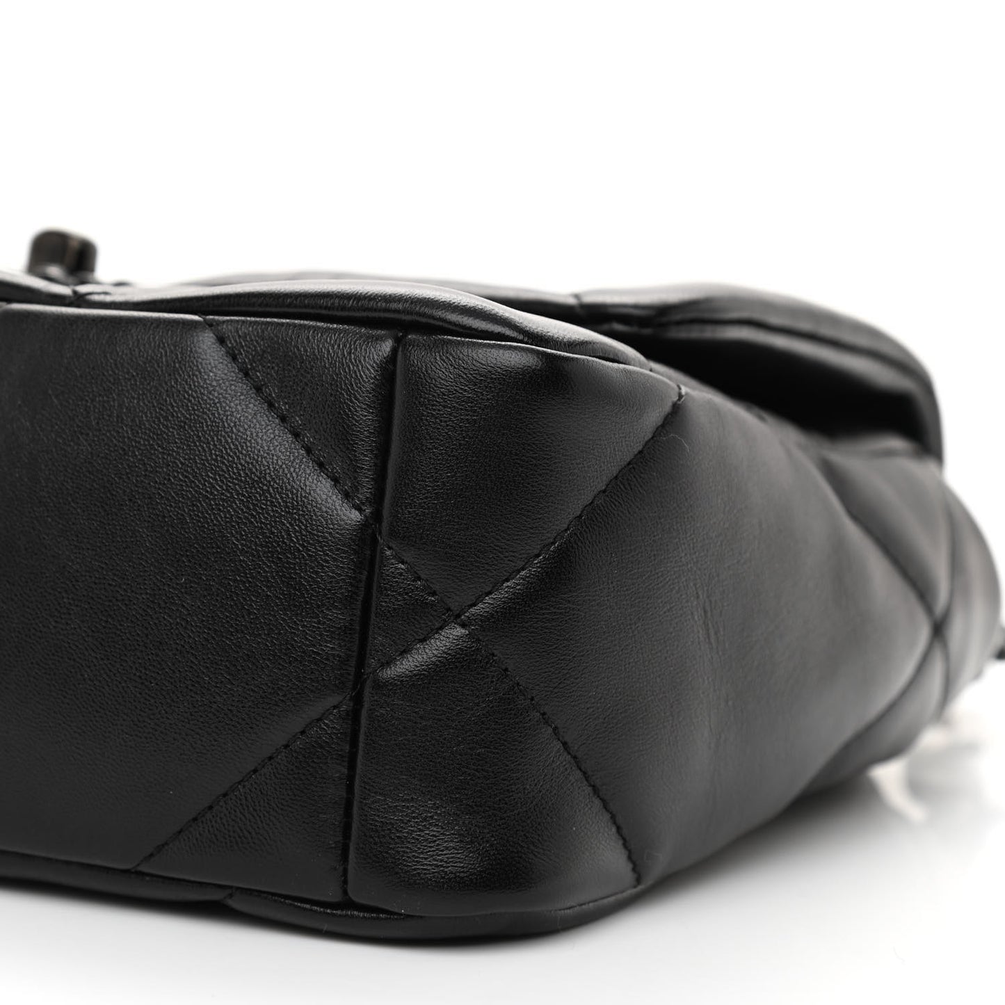 Lambskin Quilted Medium Chanel 19 Flap So Black