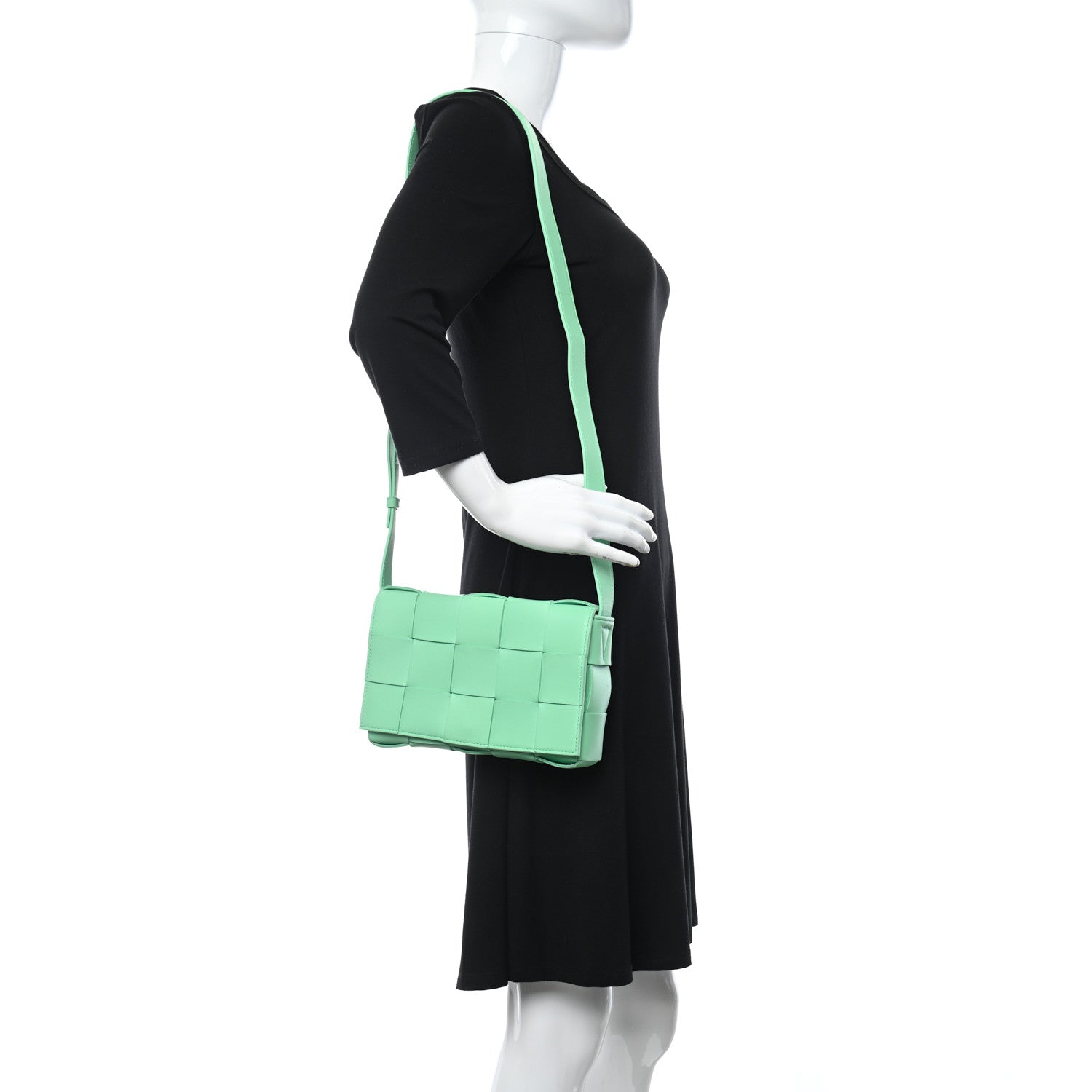 Bottega Veneta Lambskin Maxi Intrecciato Cassette Crossbody Bag Fountain 2 of 10